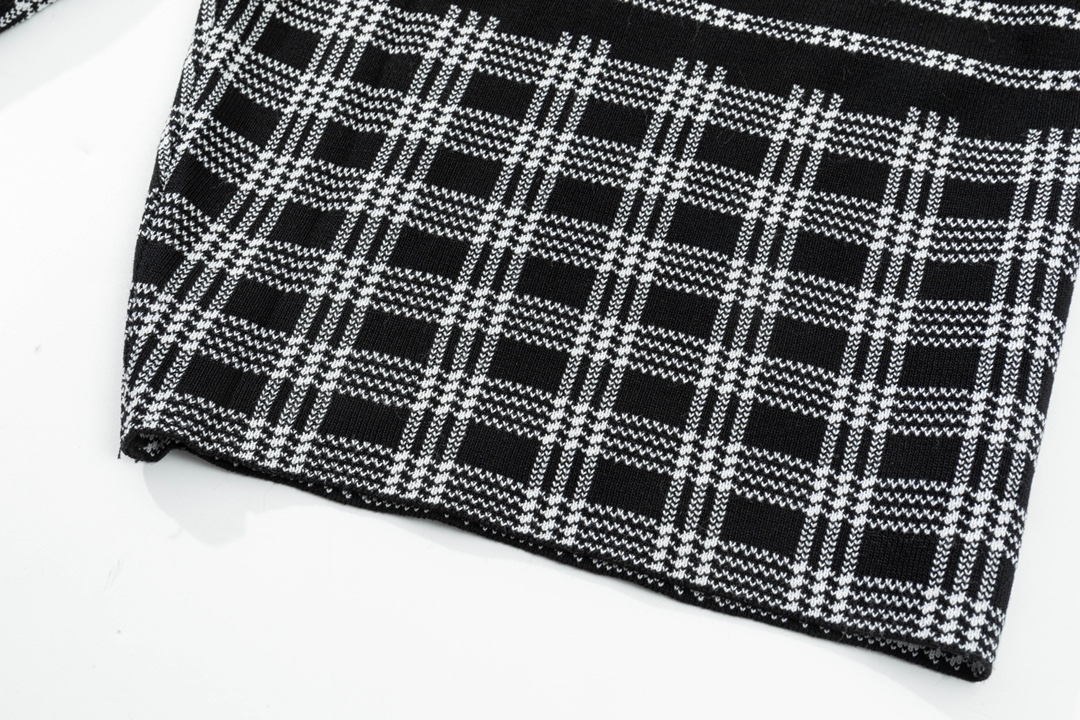 Thom Browne 2024經典格子高仿男裝短褲