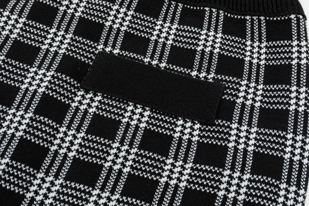 Thom Browne 2024經典格子高仿男裝短褲