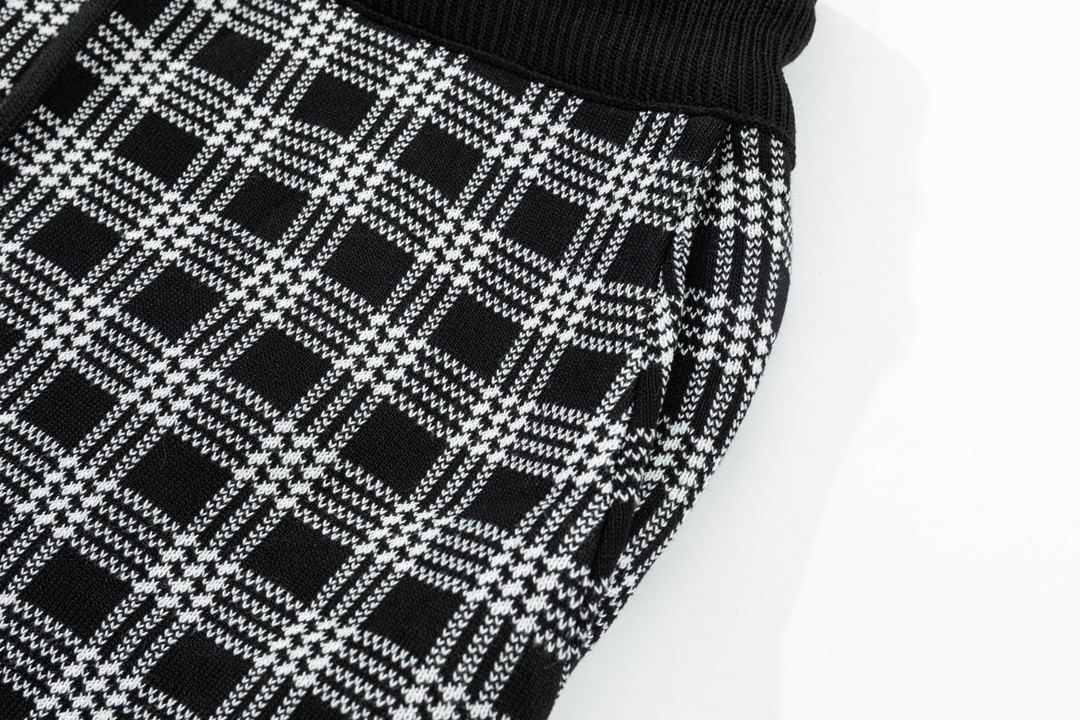 Thom Browne 2024經典格子高仿男裝短褲