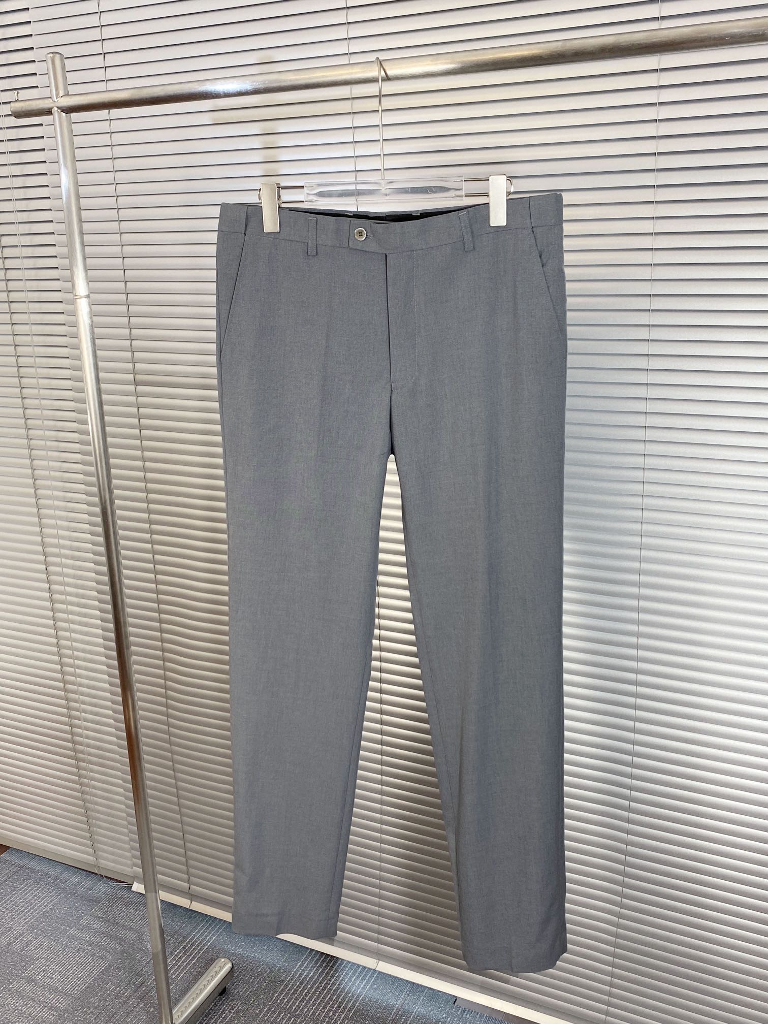 Thom Browne湯姆佈朗高仿精品衣服西服套裝褲子西褲男裝