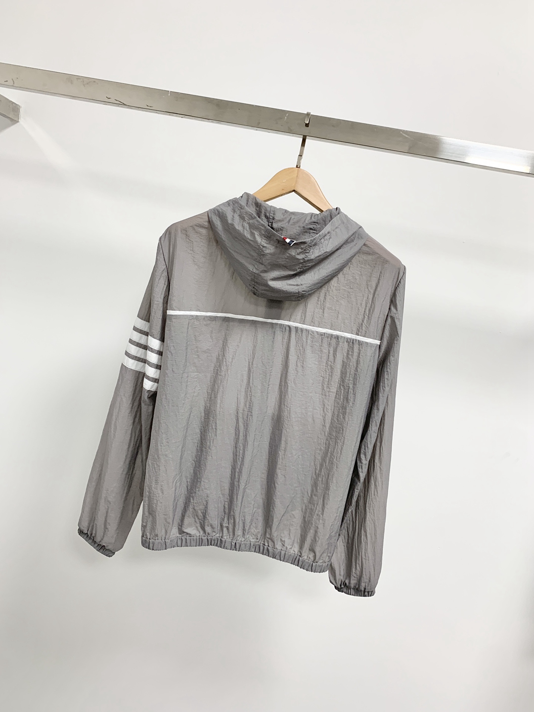 頂級精品服裝特姆佈朗高仿薄款皮護衣連帽外套