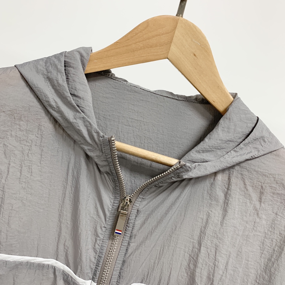 頂級精品服裝特姆佈朗高仿薄款皮護衣連帽外套