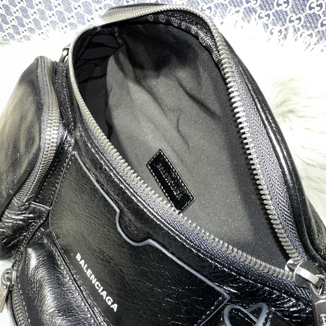 一比一高仿balenciaga巴黎世家 SUPERBUSY腰帶包