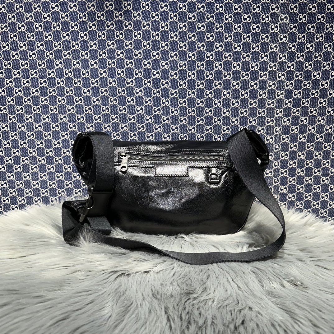 一比一高仿balenciaga巴黎世家 SUPERBUSY腰帶包