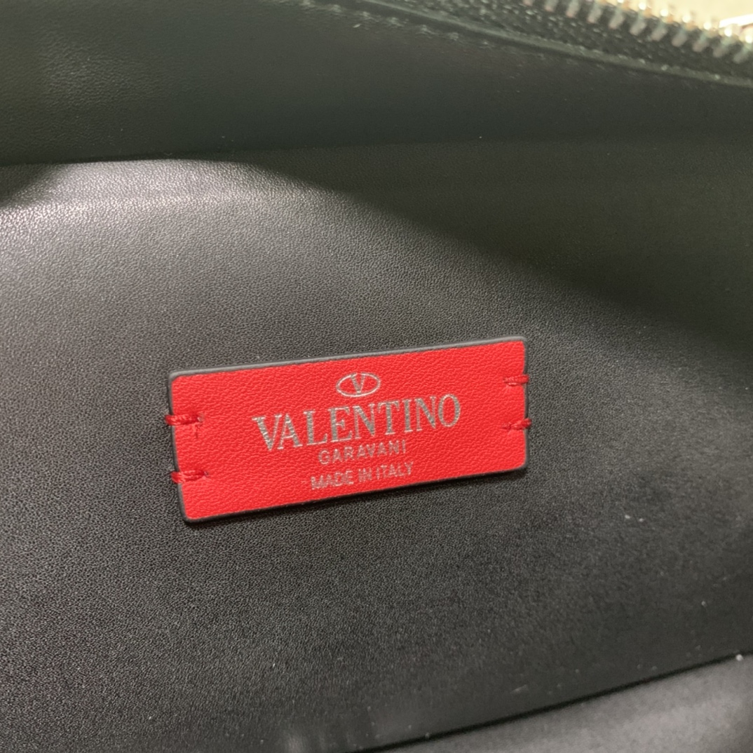 1比1複刻VALENTINO華倫天奴包包 GARAVANI VLTN 小牛皮腰包 男士白