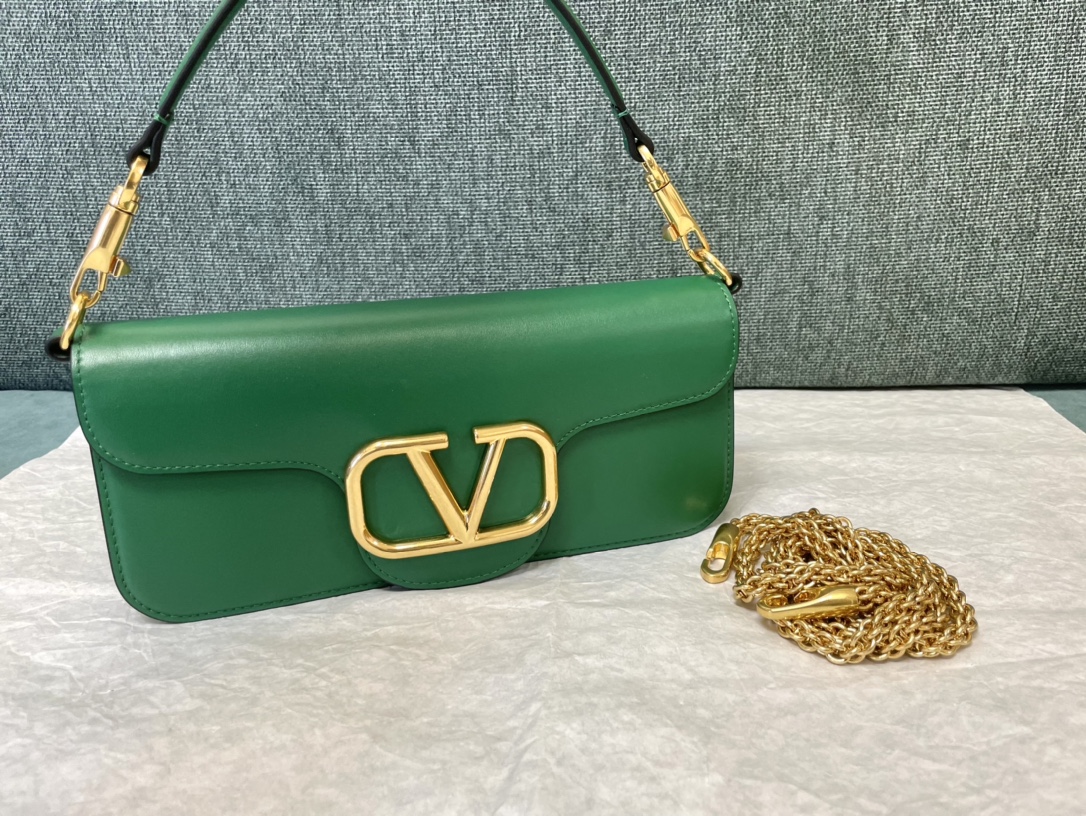 原單複刻VALENTINO華倫天奴包包 VLOGO SIGNATURE LOCÒ小牛皮手袋 緑