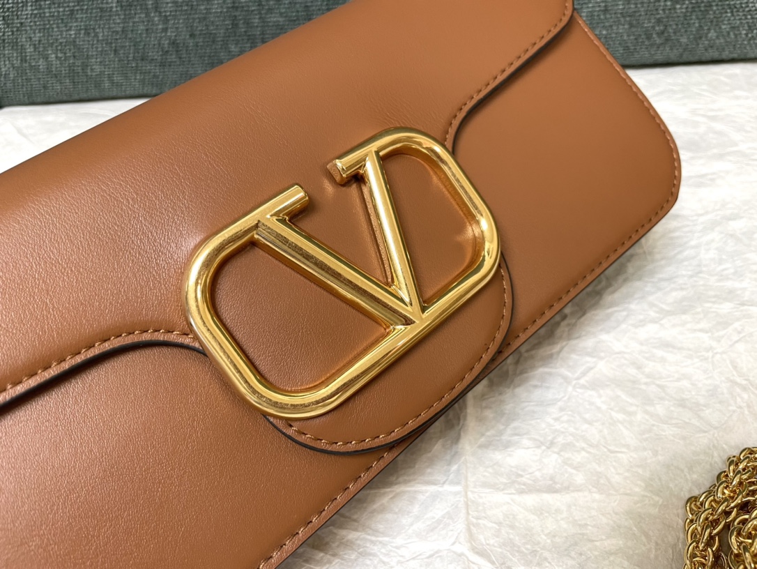 原單複刻VALENTINO華倫天奴包包 VLOGO SIGNATURE LOCÒ小牛皮手袋 棕
