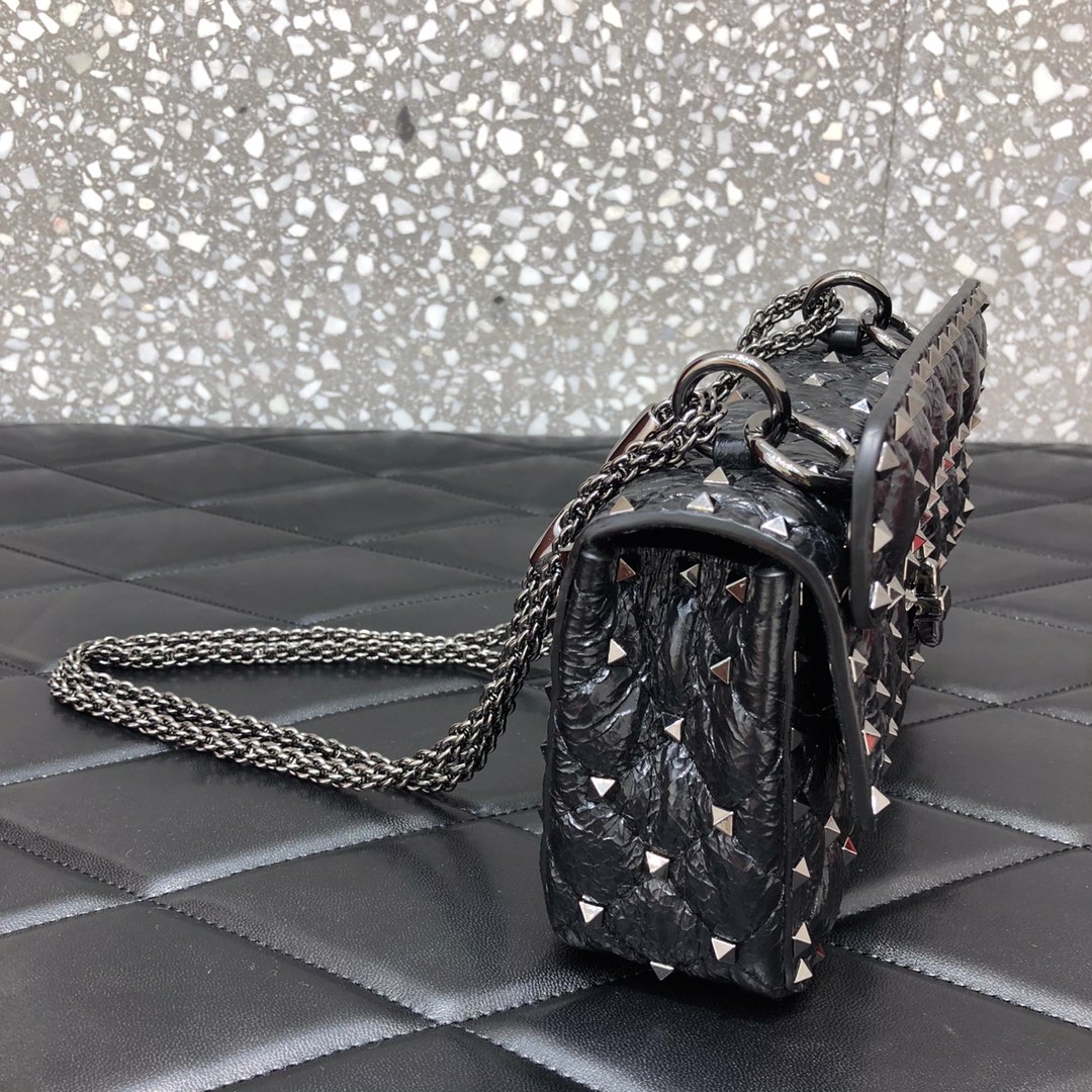 高仿VALENTINO華倫天奴包包 ROCKSTUD SPIKE小號軟牛革手袋 黑色