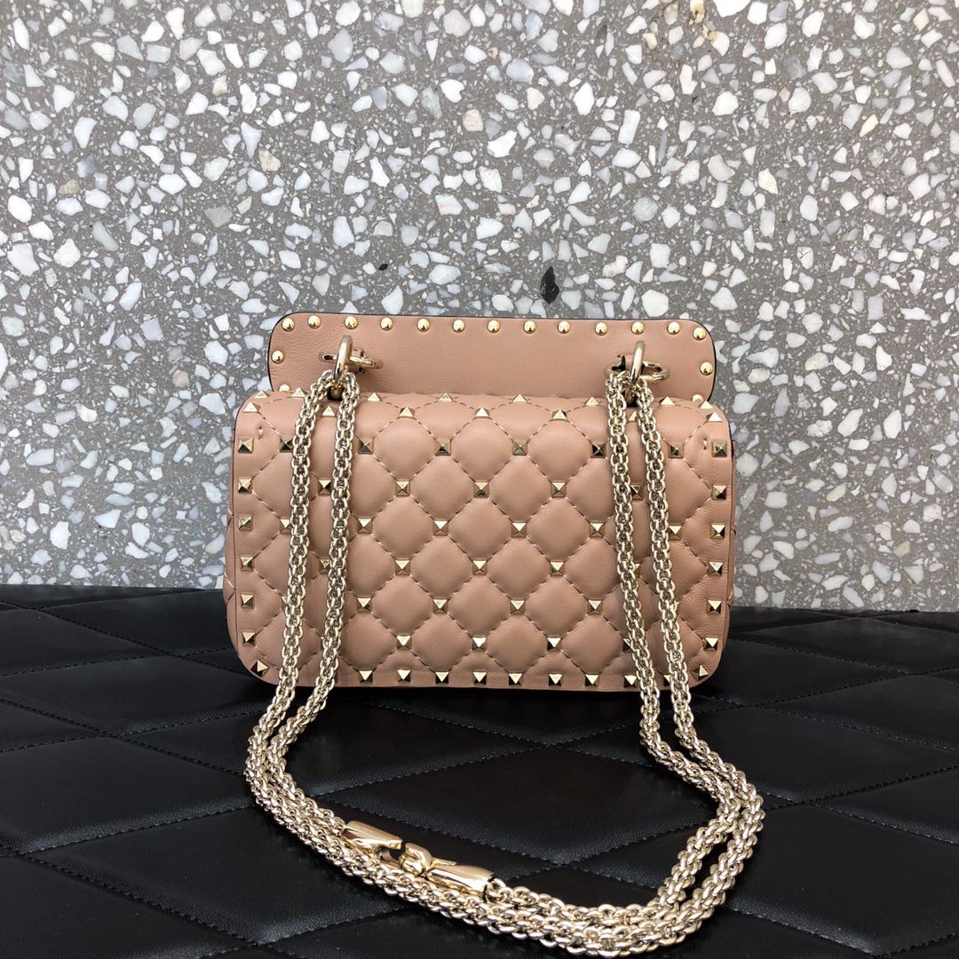 高仿VALENTINO華倫天奴包包 ROCKSTUD SPIKE小號軟牛革手袋 杏色