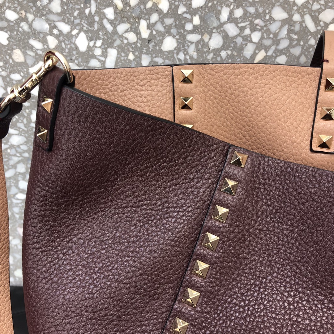 1比1原單VALENTINO華倫天奴包包 ROCKSTUD TOTE BAG雙面購物包 杏色-棕色