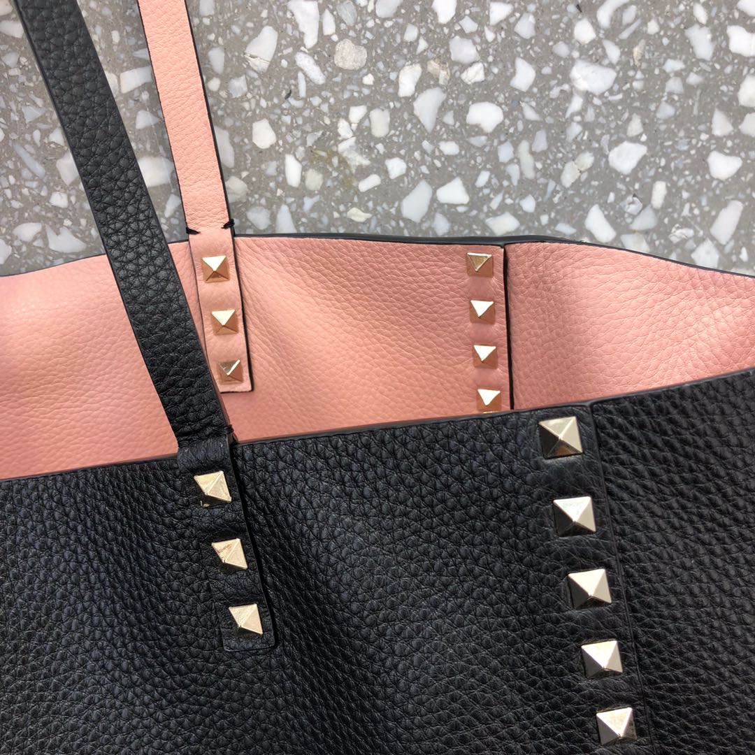 1比1原單VALENTINO華倫天奴包包 ROCKSTUD TOTE BAG雙面購物包 黑-粉