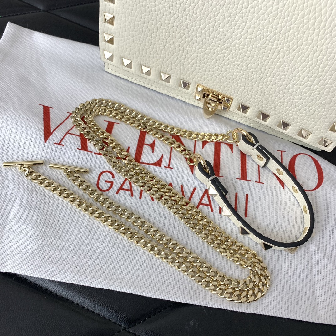 原單VALENTINO華倫天奴包包 Garavani ROCKSTUD粒面小牛皮鏈條手袋 米白