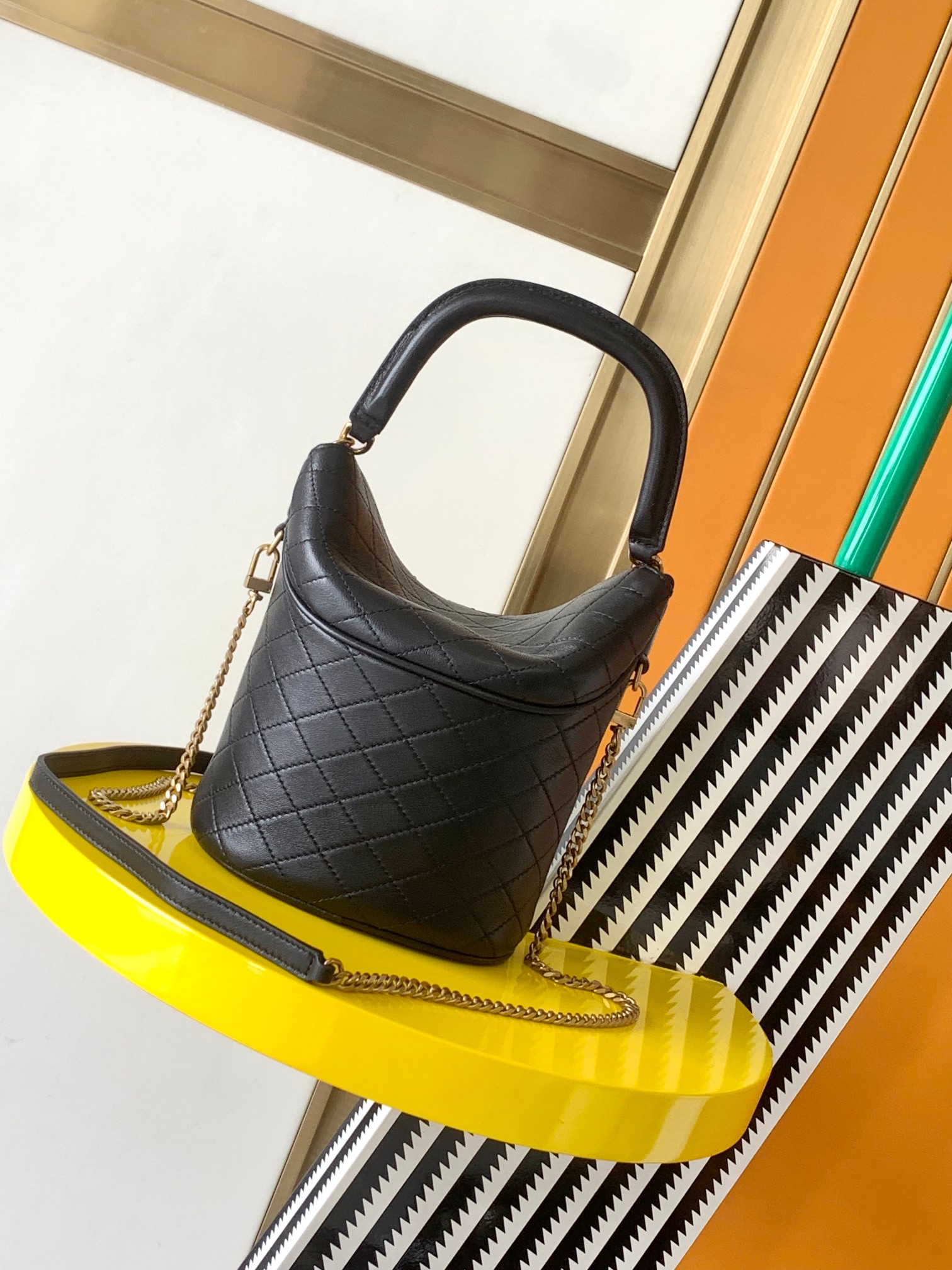 一比一高仿YSL聖羅蘭包包 GABY MINI BUCKET小羊皮水桶袋 