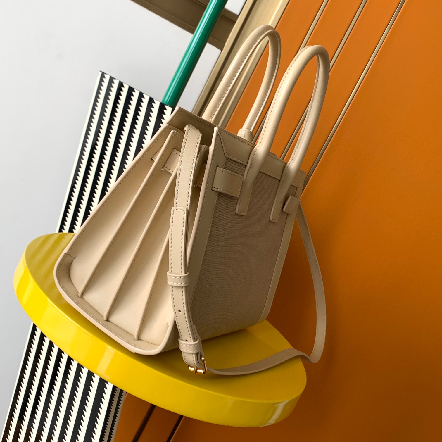 原單YSL聖羅蘭包包 sac de jour牛皮+啞麻布手挽袋 風琴包26cm
