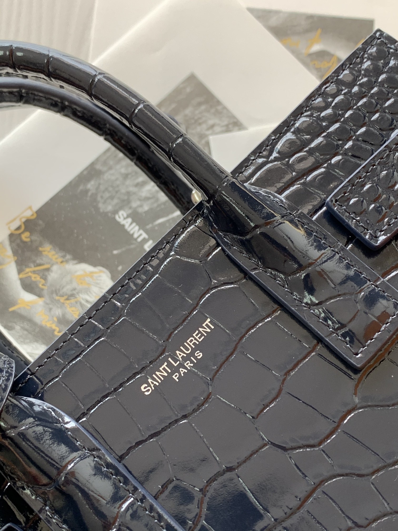高仿YSL聖羅蘭包包 sac de jour鱷魚壓紋光面皮革NANO手袋 深藍