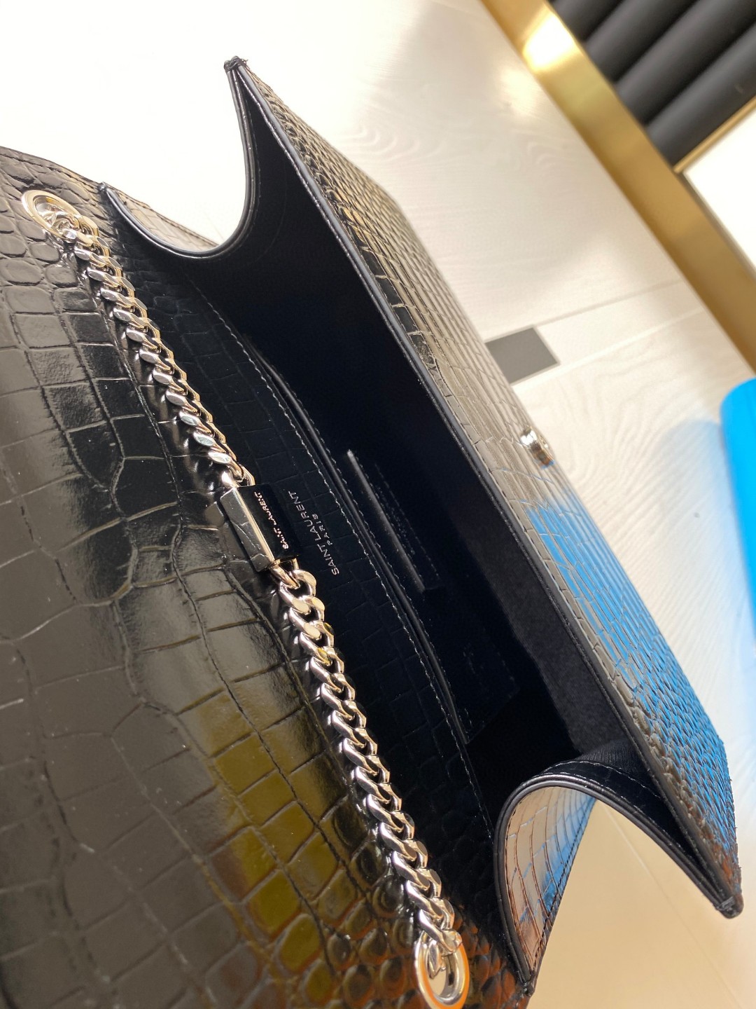 1比1複刻YSL聖羅蘭包包 kate鱷魚壓紋皮革中型流蘇手袋 黑銀