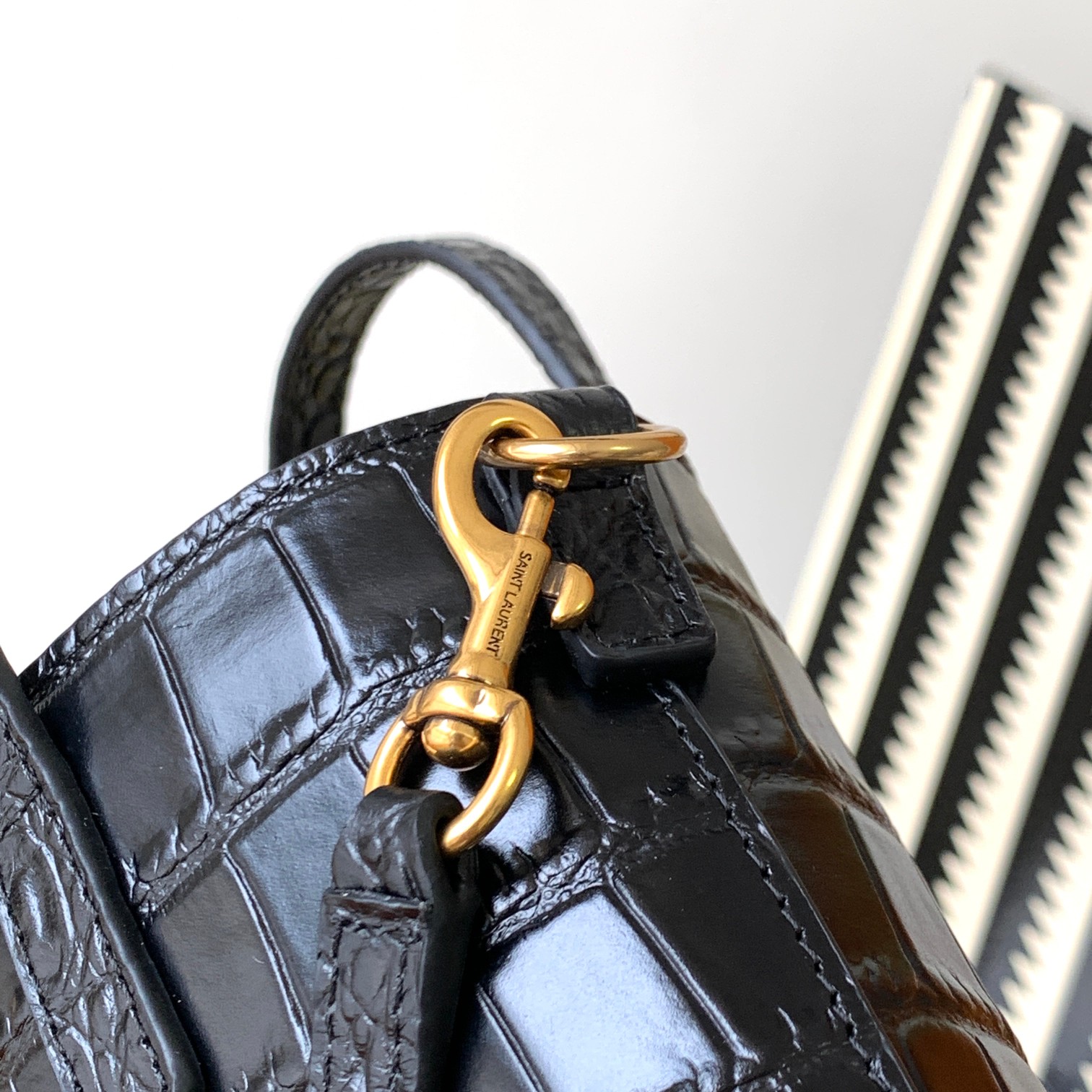 高仿YSL聖羅蘭包包 saint laurent paris鱷魚皮壓紋皮革迷你toy購物袋