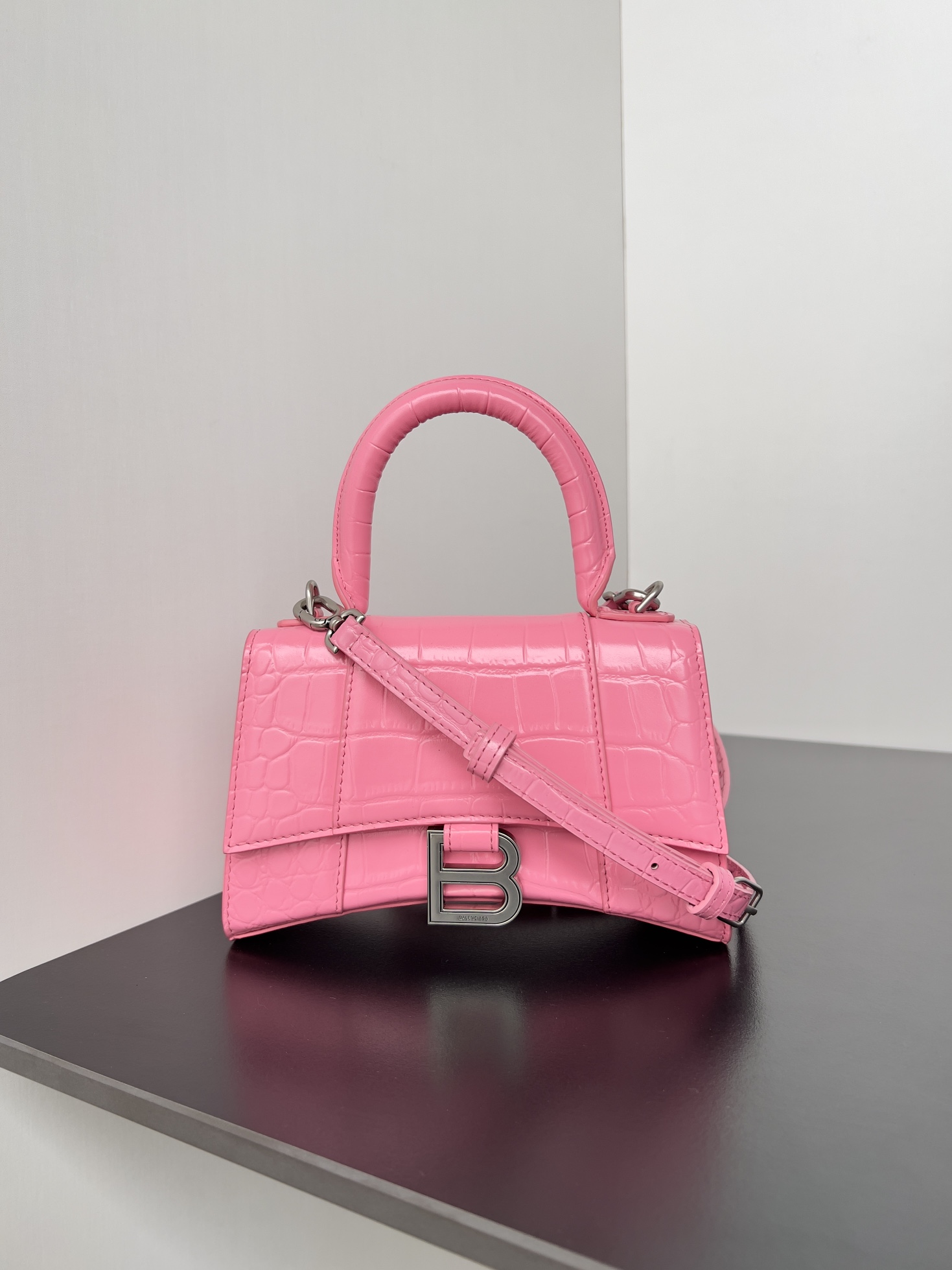 原單balenciaga巴黎世家 HOURGLASS 加小號鱷魚紋壓紋手提包沙漏包粉色