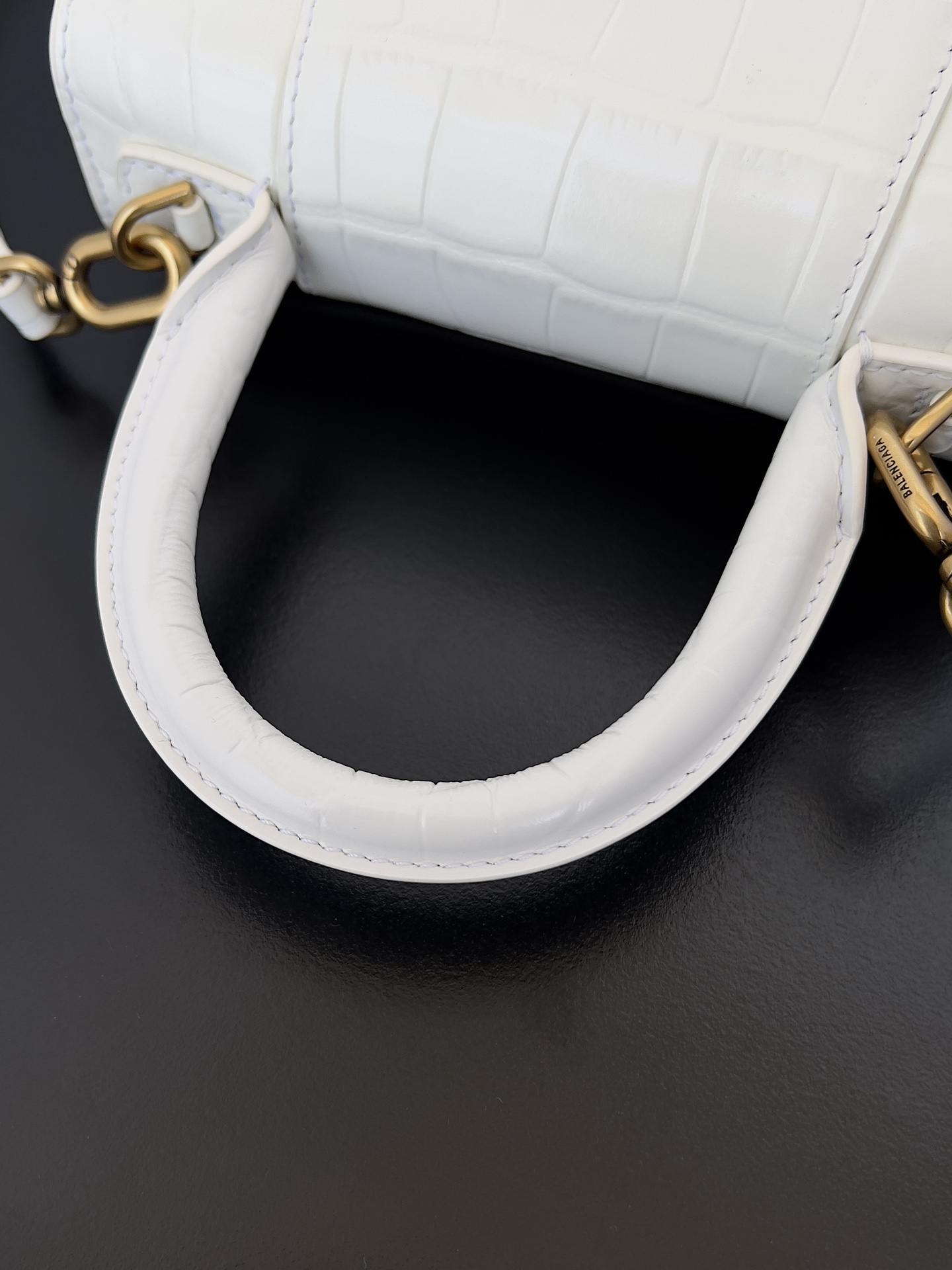 高仿balenciaga巴黎世家 HOURGLASS 加小號鱷魚紋壓紋手提包沙漏包 白色金扣