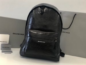 高仿複刻balenciaga巴黎世家 EXPLORER雙肩包大號揹包