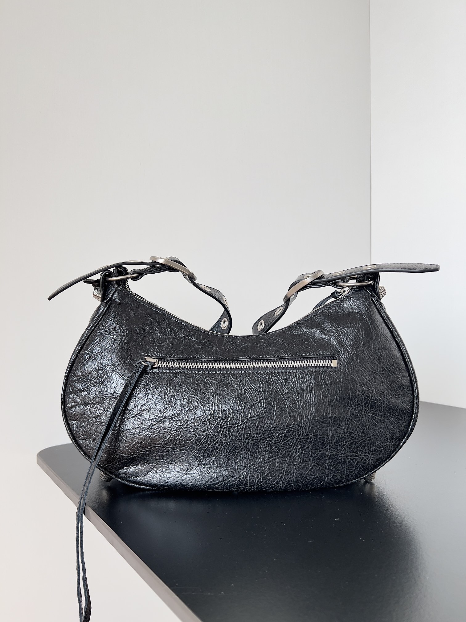 1比1高仿balenciaga巴黎世家 Le Cagole 小號黑色細紋羊皮革單肩包