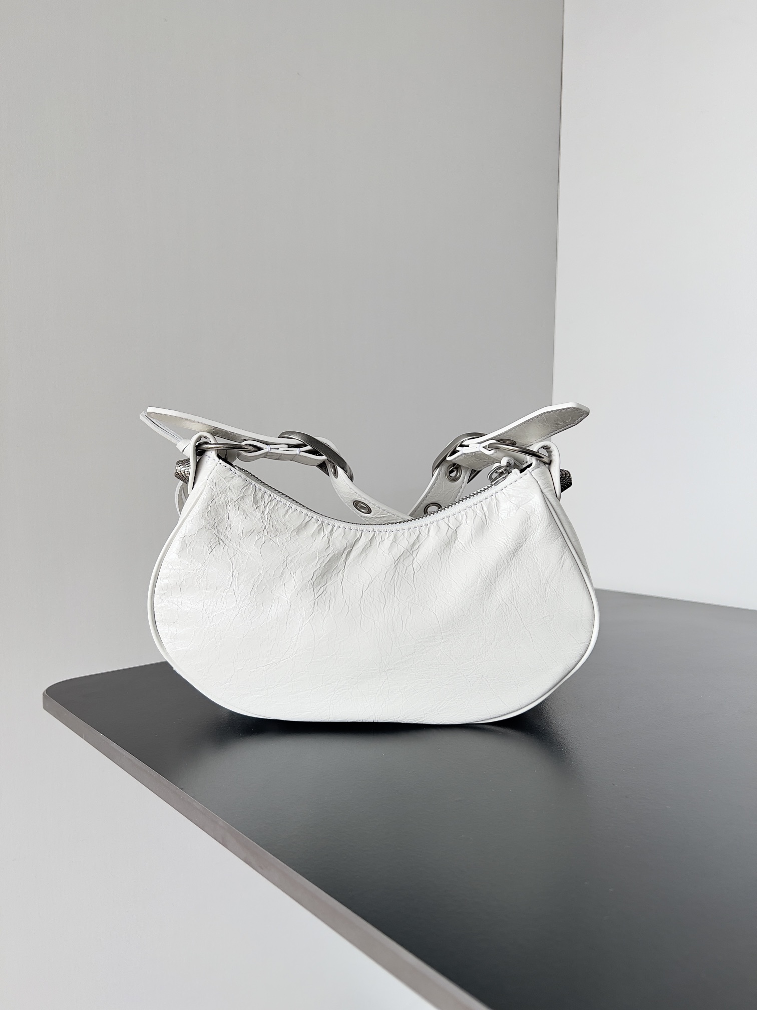 専櫃複刻balenciaga巴黎世家 Le Cagole加小號白色細紋羊皮革單肩包