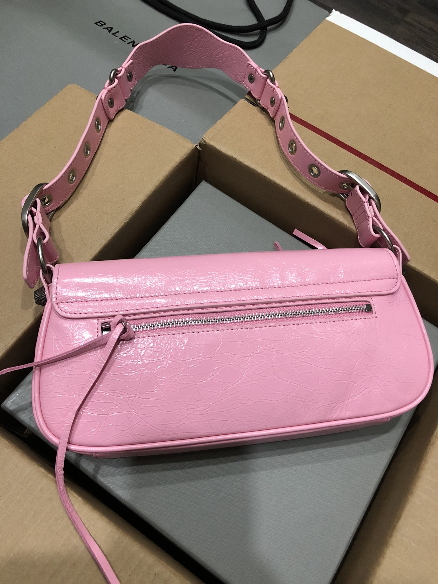 専櫃複刻BALENCIAGA巴黎世家 Le Cagole粉色細紋牛皮革大號單肩包