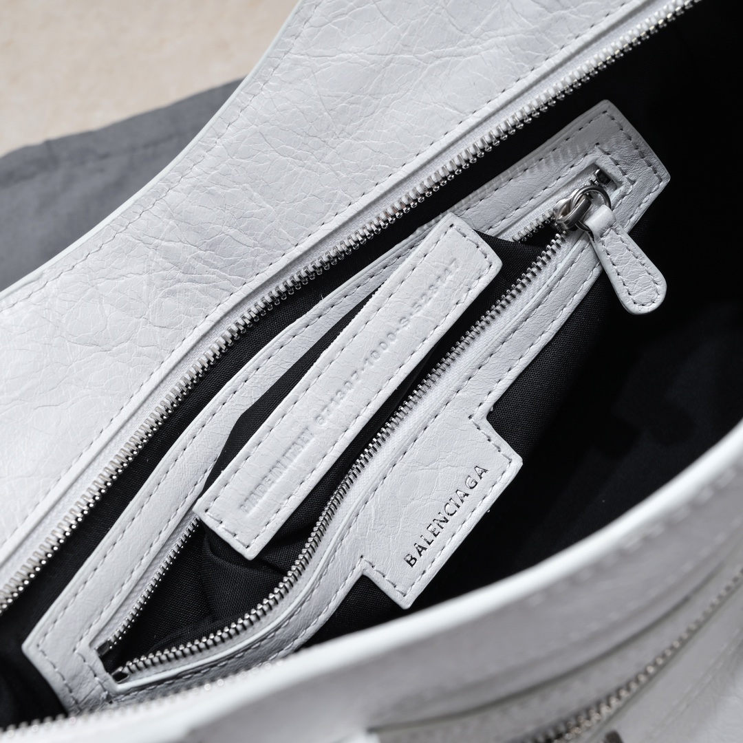 複刻高仿BALENCIAGA巴黎世家 Neo Cagole 細紋牛皮革手提包 中號白色