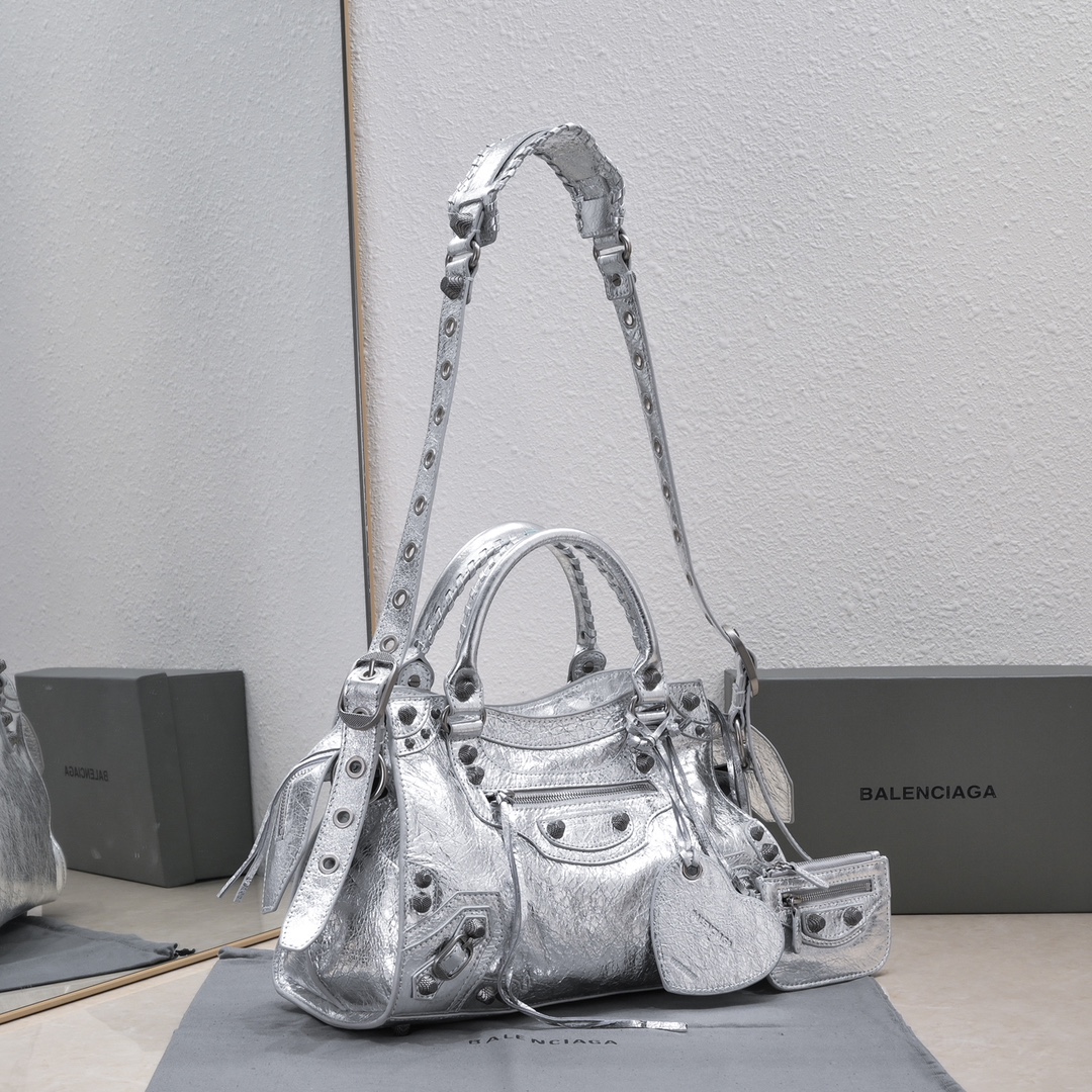 複刻高仿BALENCIAGA巴黎世家 Neo Cagole 細紋牛皮革手提包 中號銀色