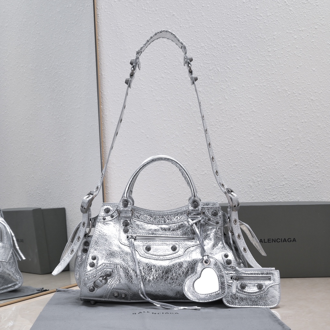 複刻高仿BALENCIAGA巴黎世家 Neo Cagole 細紋牛皮革手提包 中號銀色