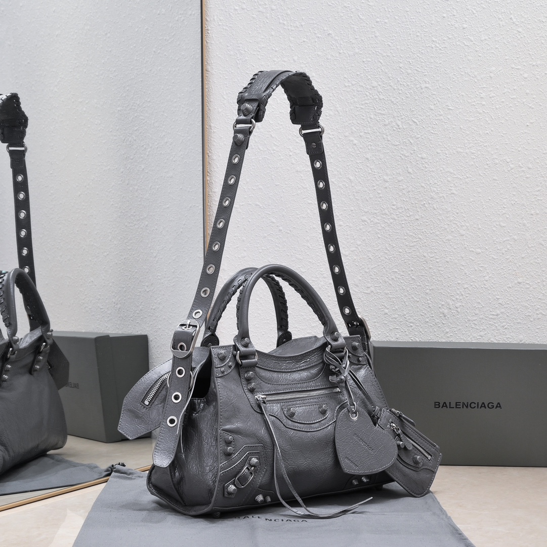 複刻高仿BALENCIAGA巴黎世家 Neo Cagole 細紋牛皮革手提包 中號灰色