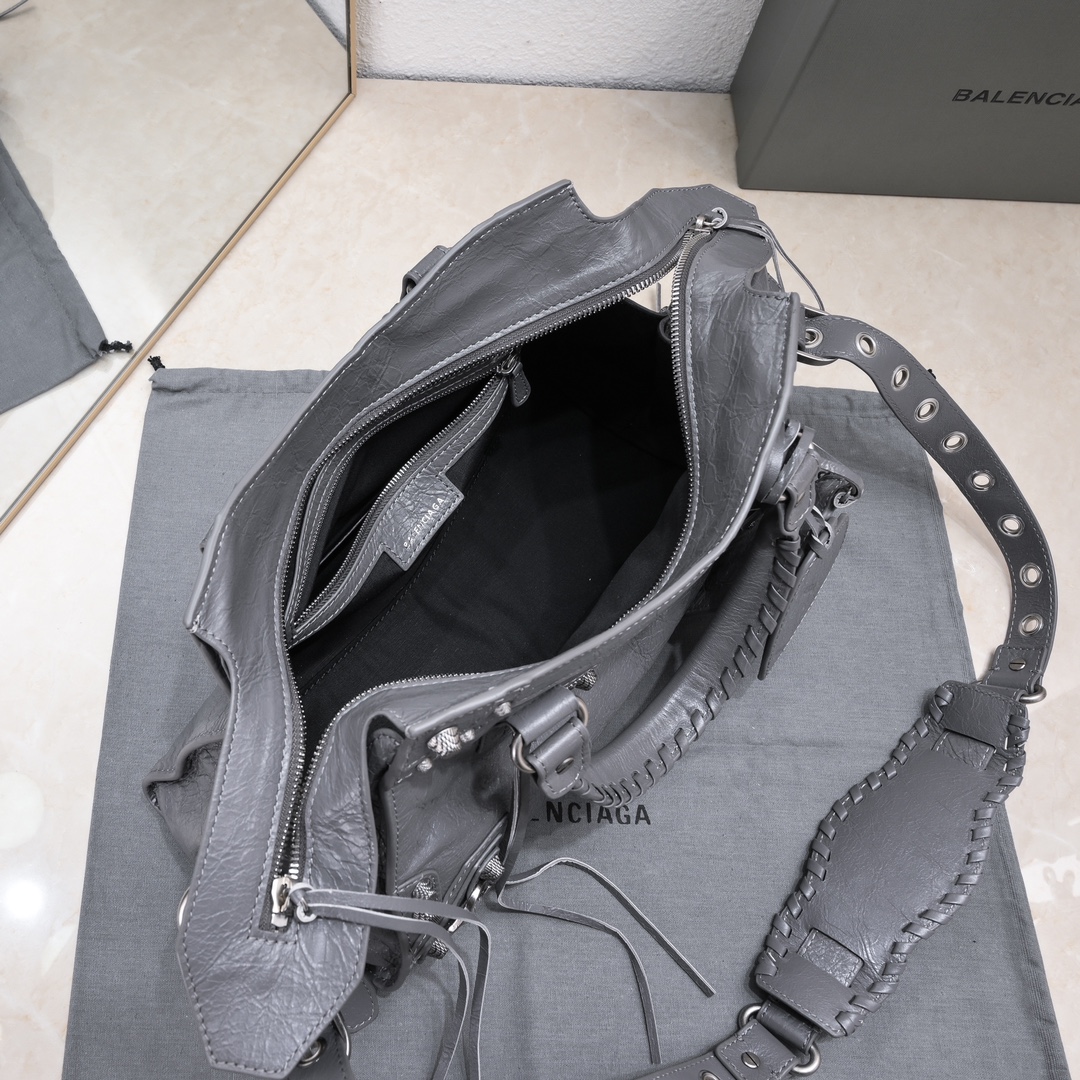 複刻高仿BALENCIAGA巴黎世家 Neo Cagole 細紋牛皮革手提包 中號灰色