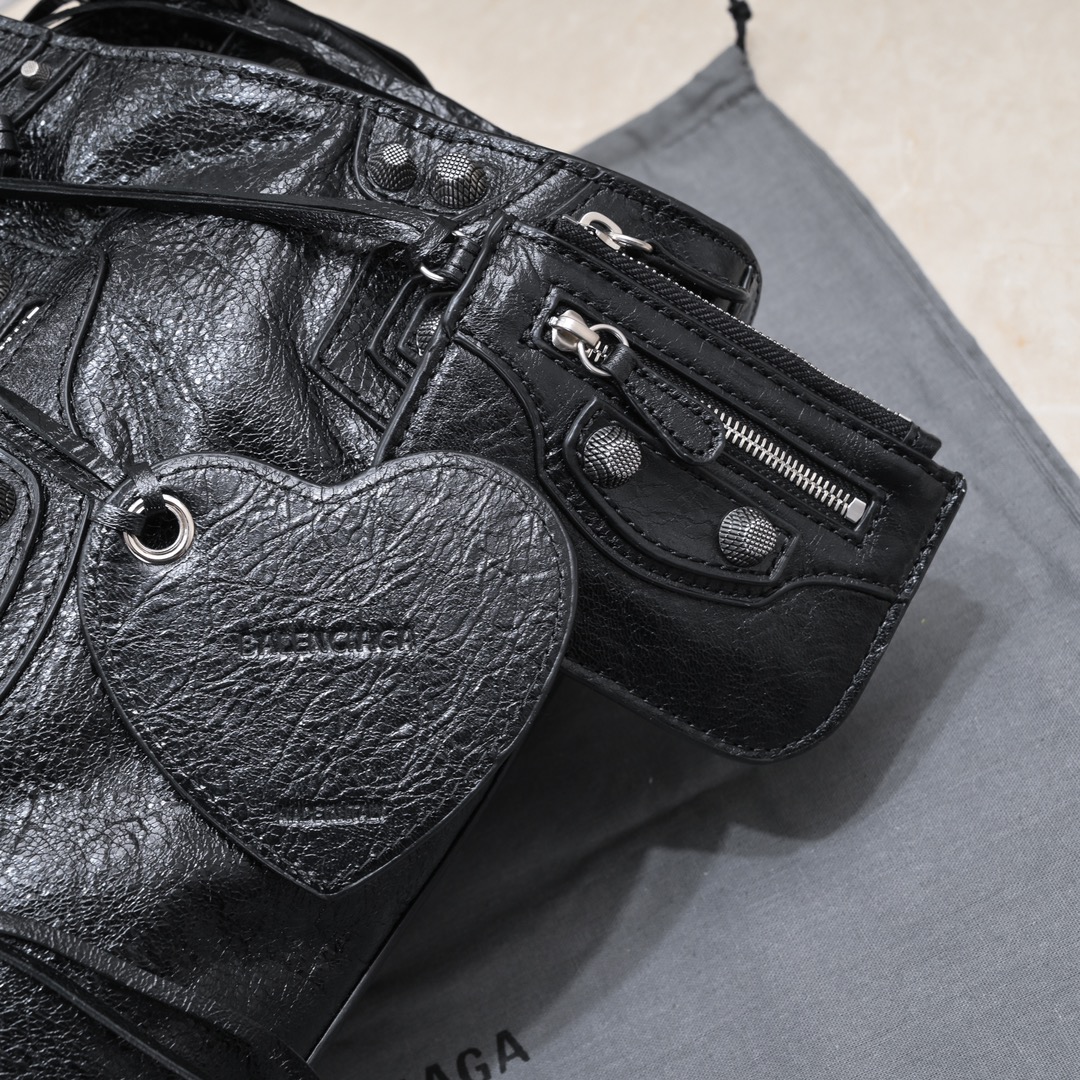 複刻高仿BALENCIAGA巴黎世家 Neo Cagole 細紋牛皮革手提包 中號黑色