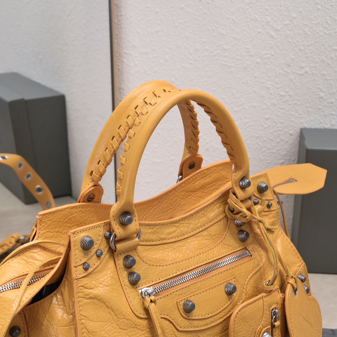 複刻高仿BALENCIAGA巴黎世家 Neo Cagole 細紋牛皮革手提包 中號橙色
