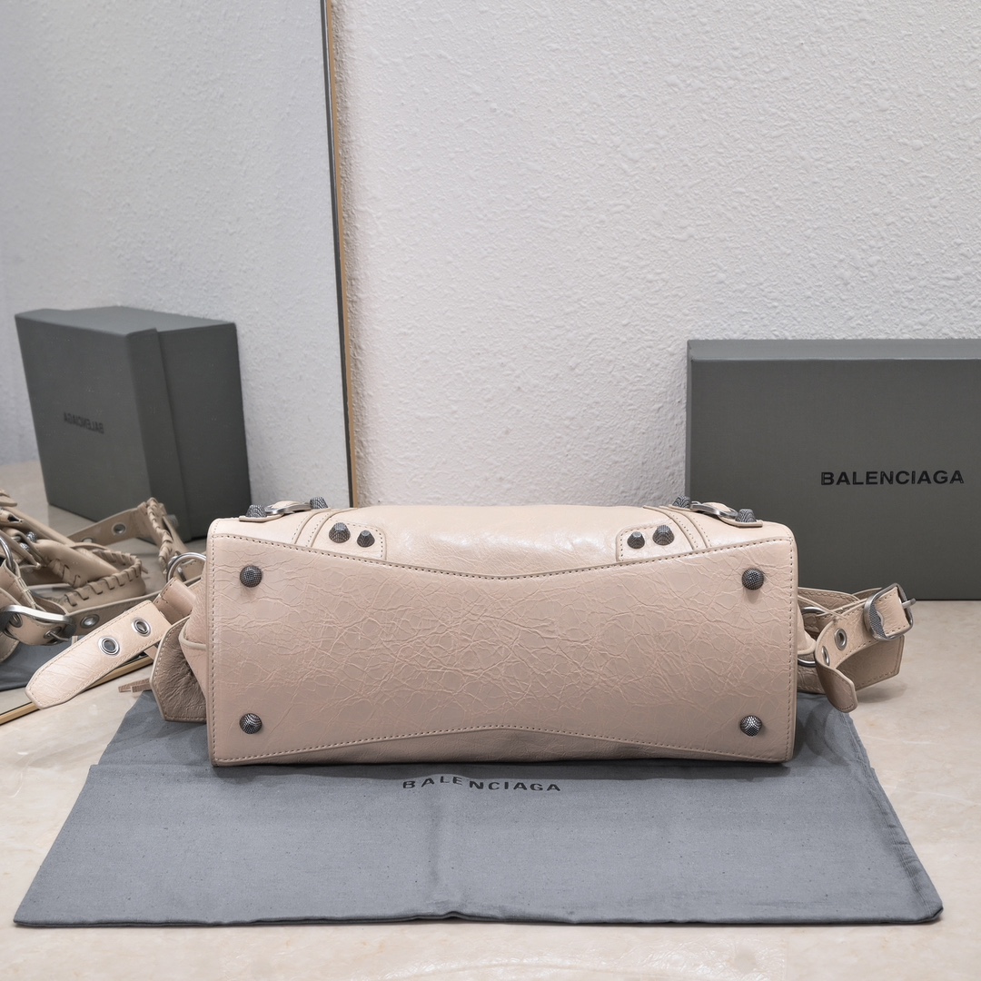 複刻高仿BALENCIAGA巴黎世家 Neo Cagole 細紋牛皮革手提包 中號杏色