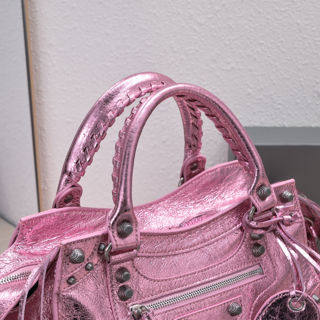 複刻高仿BALENCIAGA巴黎世家 Neo Cagole 細紋牛皮革手提包 中號銀粉