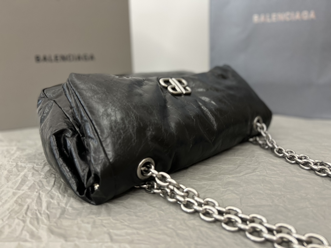 原單BALENCIAGA巴黎世家 Monaco細紋牛皮革鏈帶包 小號【油蠟黑銀】