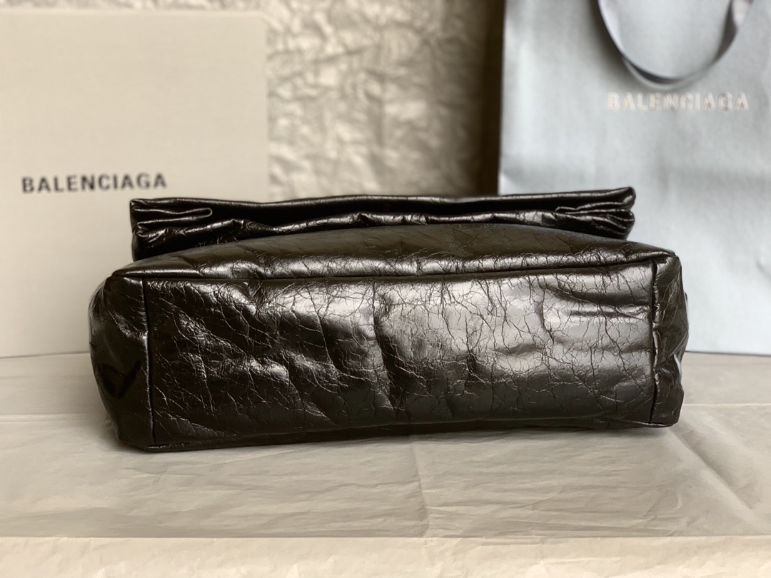 原單BALENCIAGA巴黎世家 Monaco細紋牛皮革鏈帶包 中號【油蠟黑金】