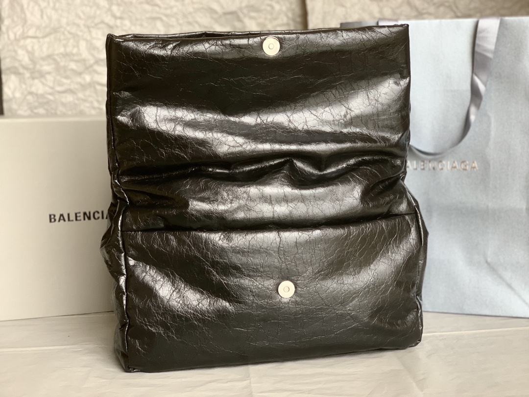 原單BALENCIAGA巴黎世家 Monaco細紋牛皮革鏈帶包 中號【油蠟黑銀】