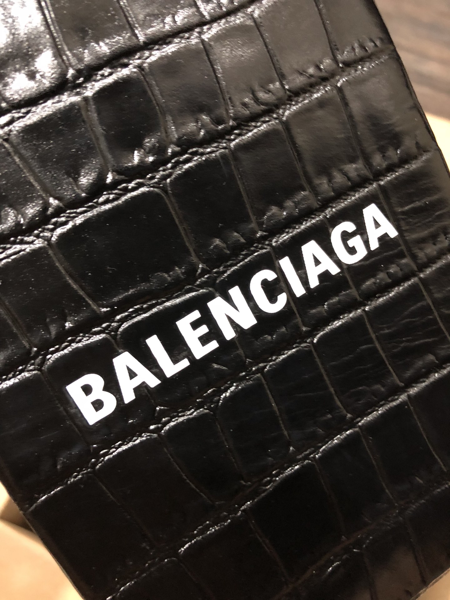 一比一複刻BALENCIAGA巴黎世家 Shopping 方格牛皮革手機包 黑色鱷魚紋
