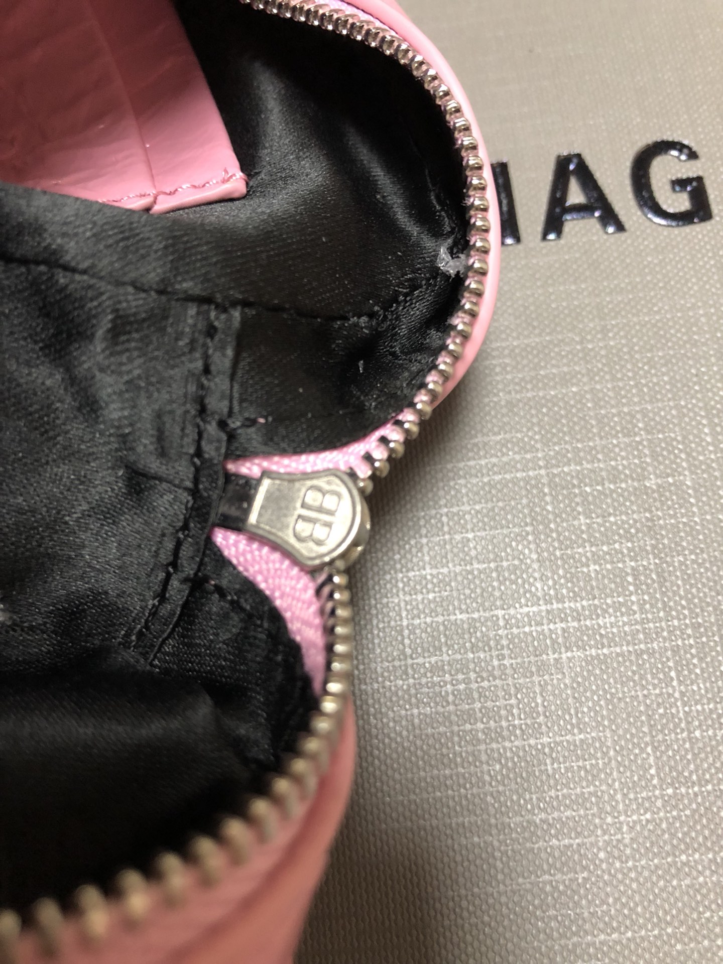 1比1複刻BALENCIAGA巴黎世家 LE CAGOLE HEART愛心包 迷你手袋 粉紅