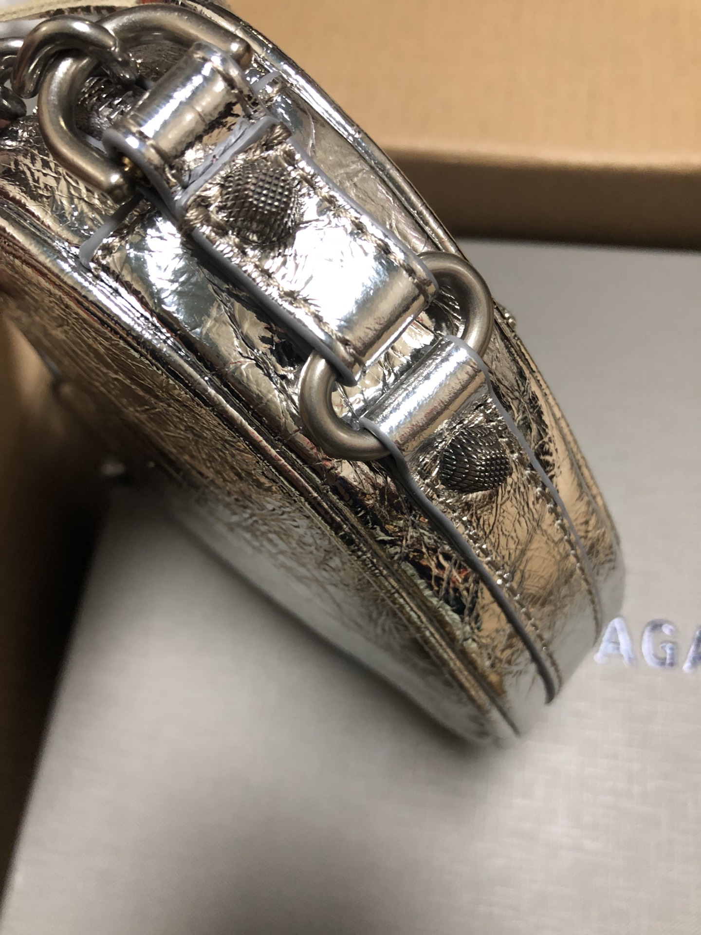 1比1複刻BALENCIAGA巴黎世家 LE CAGOLE HEART愛心包 迷你手袋 銀灰