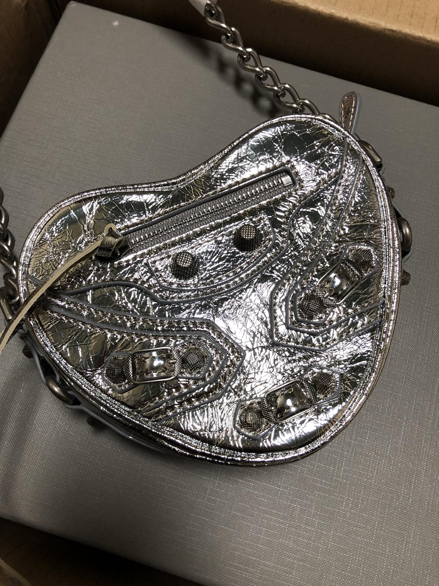 1比1複刻BALENCIAGA巴黎世家 LE CAGOLE HEART愛心包 迷你手袋 銀灰