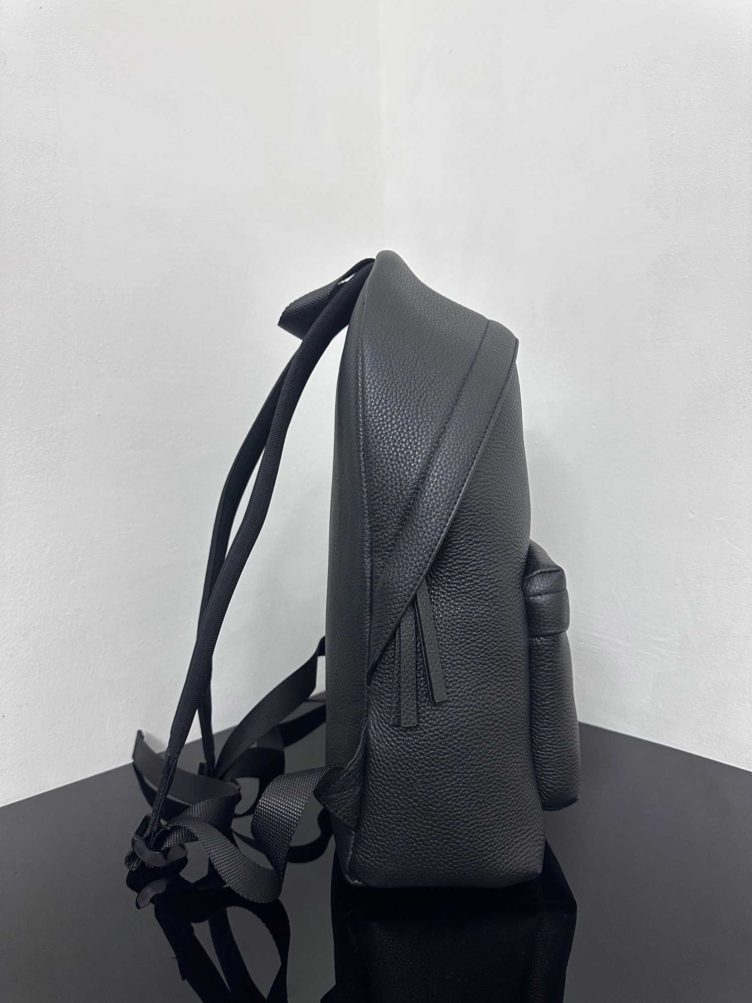 一比一原單BALENCIAGA巴黎世家包包 Everyday黑色柔滑雙層牛皮革雙肩包 小號