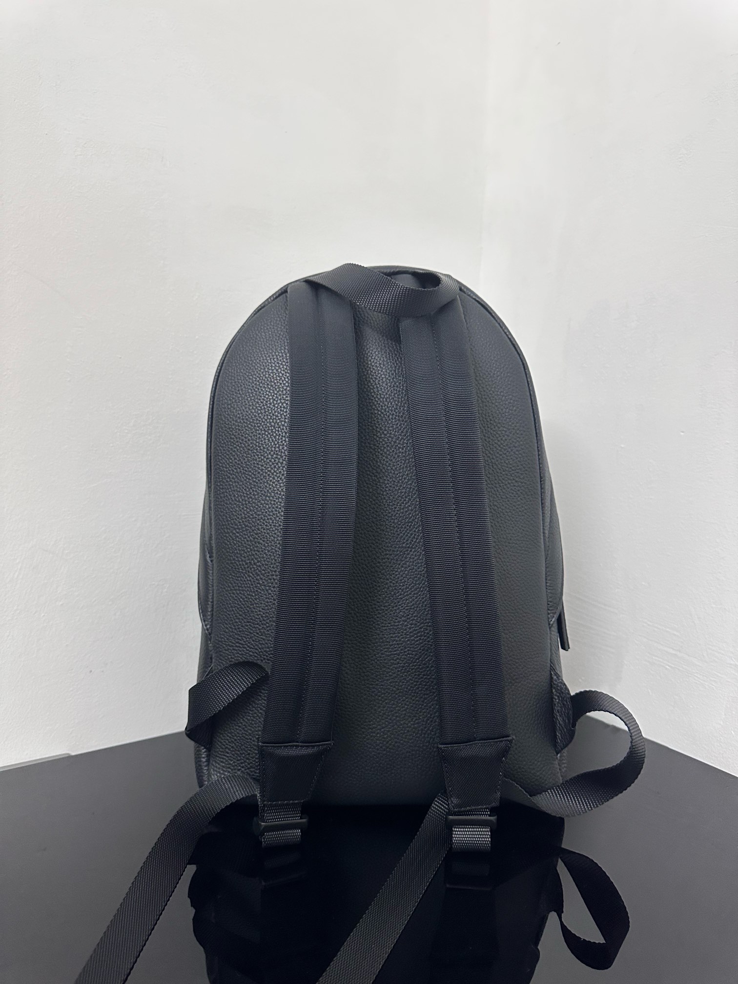 一比一原單BALENCIAGA巴黎世家包包 Everyday黑色柔滑雙層牛皮革雙肩包 小號