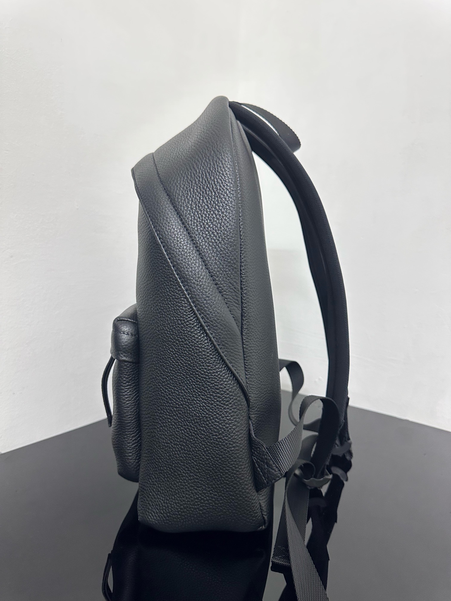 一比一原單BALENCIAGA巴黎世家包包 Everyday黑色柔滑雙層牛皮革雙肩包 小號