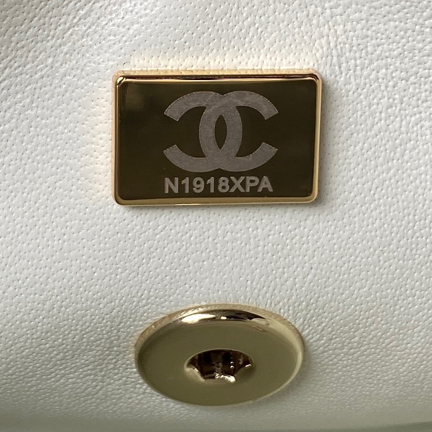頂級奢侈品一比一原單CHANEL米白色鏈條包 方形包女款