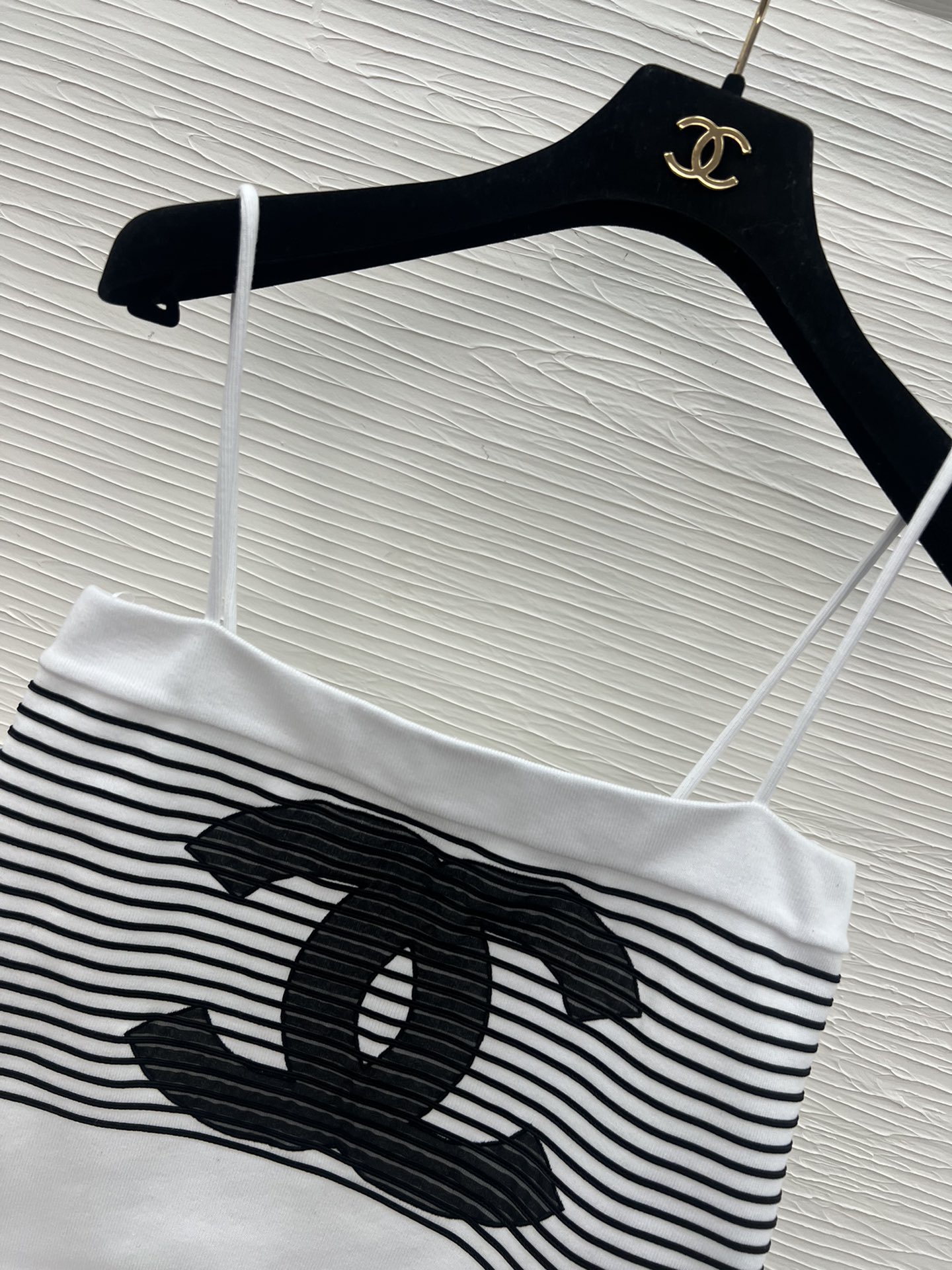 一比一復刻奢侈品香奈兒春夏新品雙C網紗logo短袖T恤 吊帶女款 情感感激感滿滿