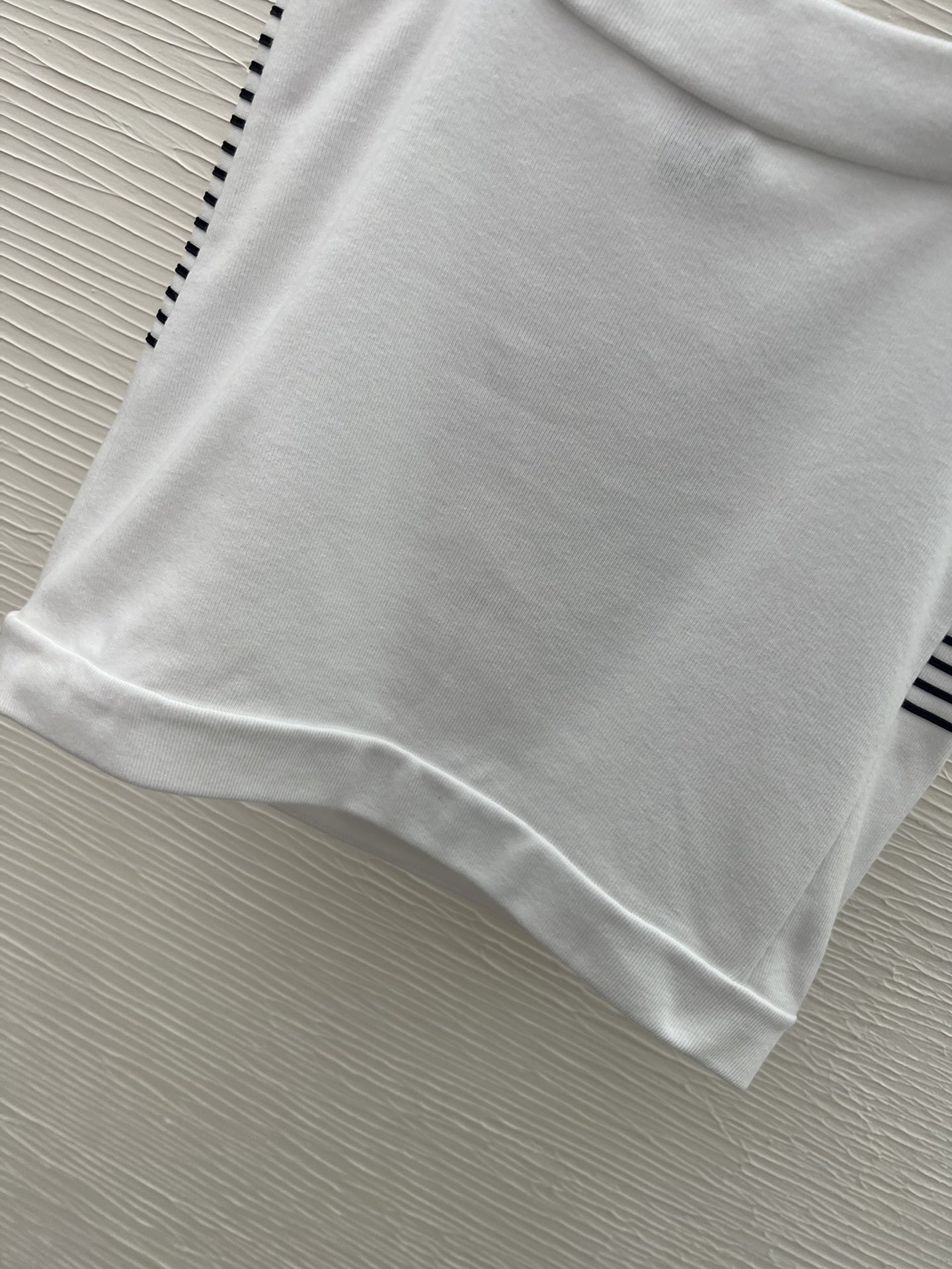 一比一復刻奢侈品香奈兒春夏新品雙C網紗logo短袖T恤 吊帶女款 情感感激感滿滿