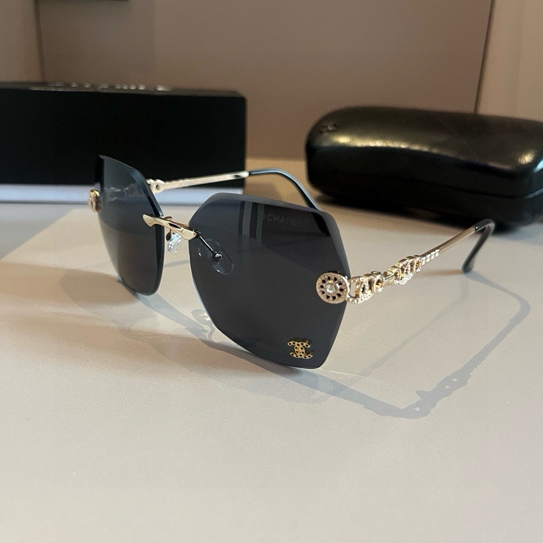 CHANEL香奈兒高仿太陽墨鏡時尚潮流眼鏡